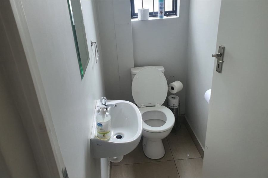 To Let commercial Property for Rent in Newton Park Eastern Cape